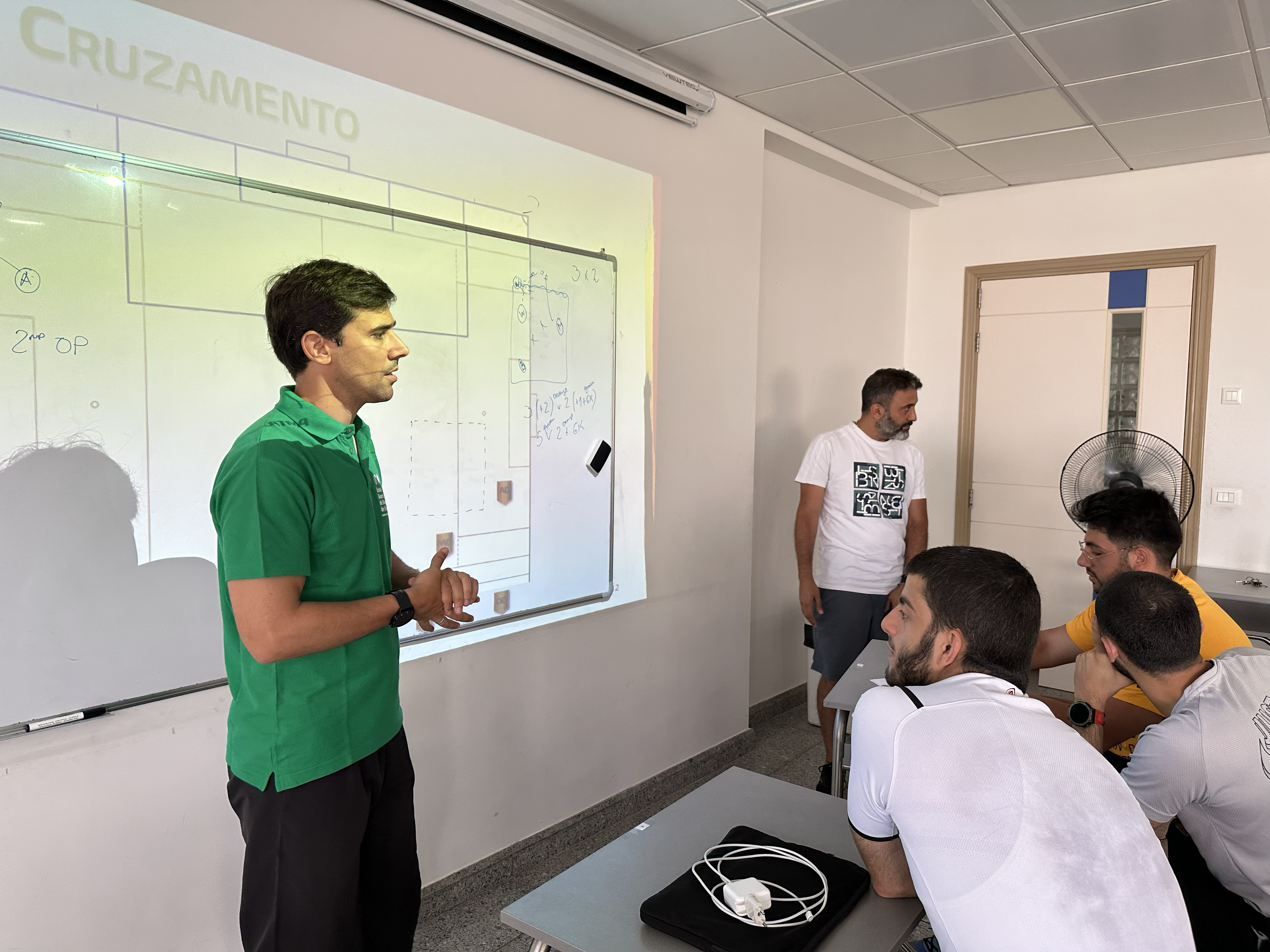 /Gallery/EnglishWebsite/News/fssfootball/7 copy.jpg